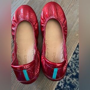 Tieks size 6. Wore once to work. Ruby red patent.